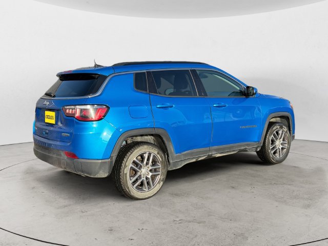 Used 2018 Jeep Compass Latitude w/ Popular Equipment Group AWD/4WD image 5