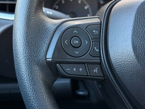 Used 2025 Toyota Corolla LE image 23