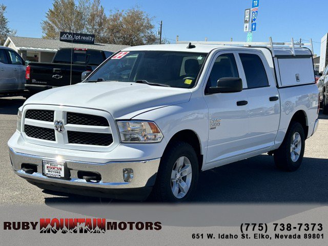 Used 2022 RAM 1500 Classic SLT w/ Electronics Group AWD/4WD image 3