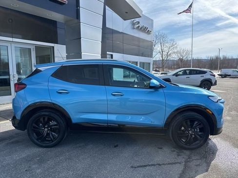Used 2025 Buick Encore GX Sport Touring w/ Comfort Package image 8