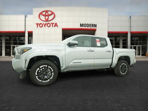 New 2025 Toyota Tacoma TRD Sport image 8