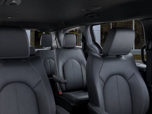 New 2026 Chrysler Pacifica Select image 26