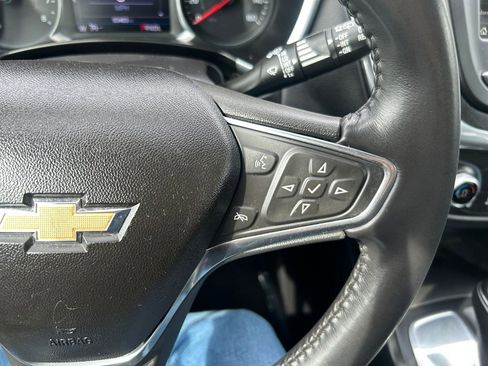 Used 2019 Chevrolet Equinox LT w/ Driver Convenience Package image 26