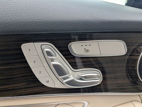 Used 2022 Mercedes-Benz GLC 300 image 26