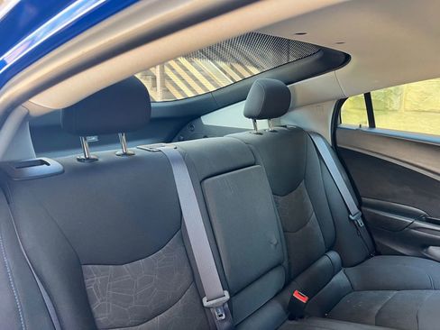 Used 2017 Chevrolet Volt LT w/ Comfort Package image 32