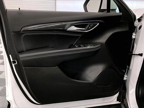 Used 2022 Buick Envision Preferred w/ Safety Package image 16