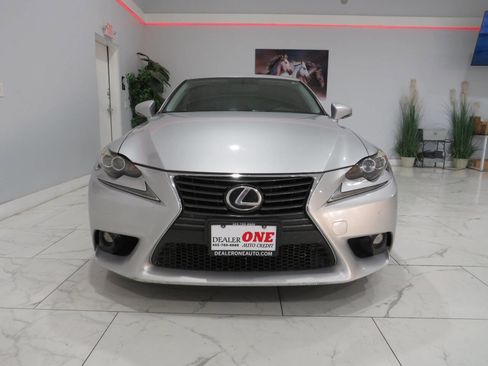 Used 2016 Lexus IS 300 AWD w/ Navigation System Package image 9