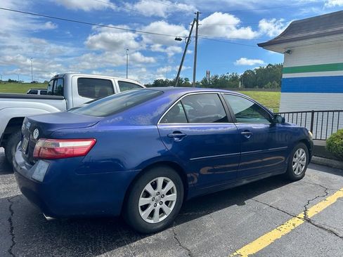 Used 2007 Toyota Camry XLE FWD image 6