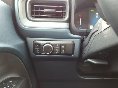 Certified 2025 Ford Maverick Lariat w/ Black Appearance Package image 30