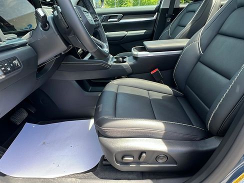Used 2026 GMC Terrain Denali AWD/4WD image 24