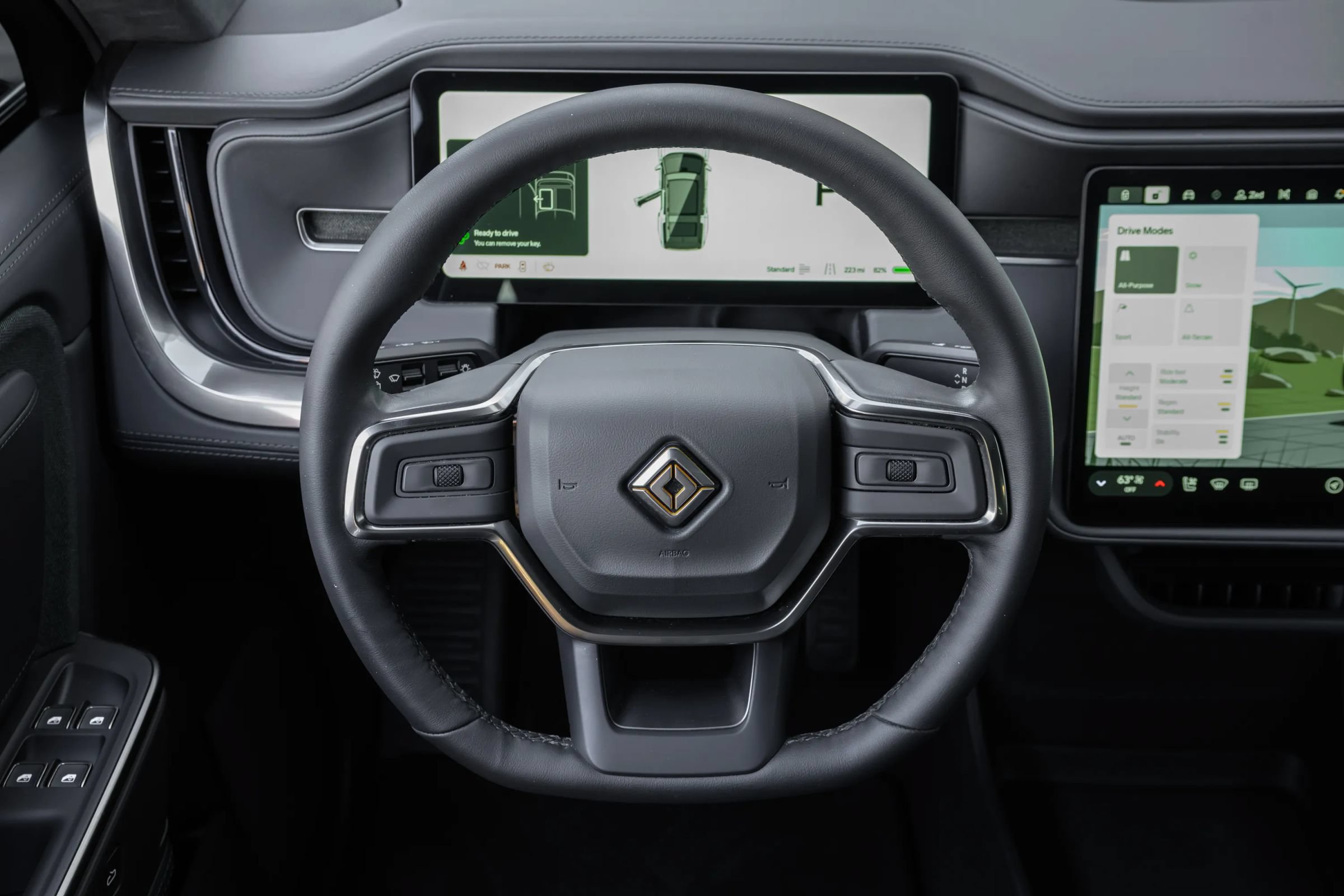 Used 2025 Rivian R1S Adventure Dual AWD/4WD image 22