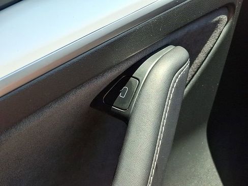 Used 2023 Tesla Model 3 Standard Range RWD image 25