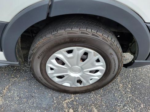 Used 2018 Ford Transit 350 XLT image 16