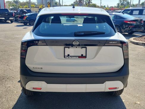 New 2026 Nissan Kicks S image 6