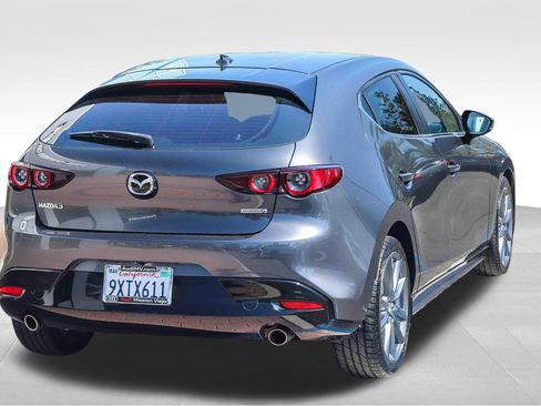 Used 2019 MAZDA MAZDA3 Hatchback FWD image 6