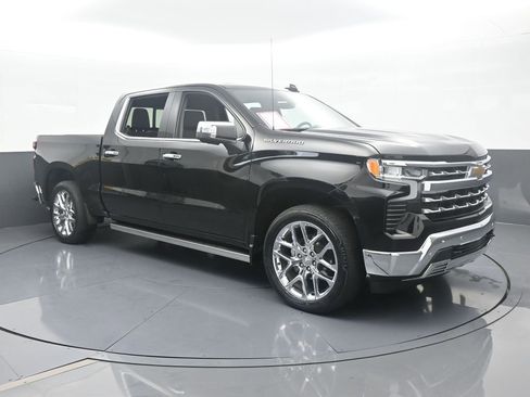 Used 2024 Chevrolet Silverado 1500 LTZ w/ LTZ Premium Package image 8