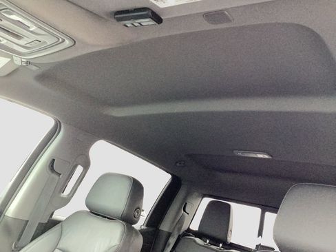 Used 2022 Chevrolet Silverado 1500 RST w/ All Star Edition Plus AWD/4WD image 26