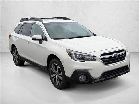 Used 2019 Subaru Outback 2.5i Limited image 3