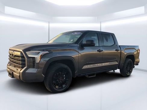 Used 2023 Toyota Tundra SR5 image 7