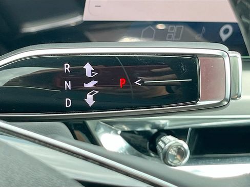 Used 2025 Cadillac Lyriq Sport RWD image 17