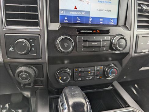 Used 2020 Ford F150 XLT w/ Equipment Group 302A Luxury AWD/4WD image 25