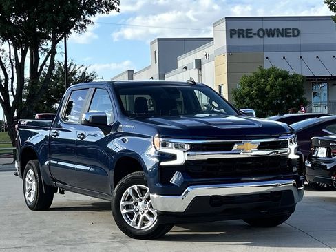Used 2023 Chevrolet Silverado 1500 LT AWD/4WD image 2