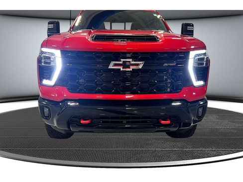 Used 2024 Chevrolet Silverado 2500 ZR2 w/ Technology Package AWD/4WD image 53