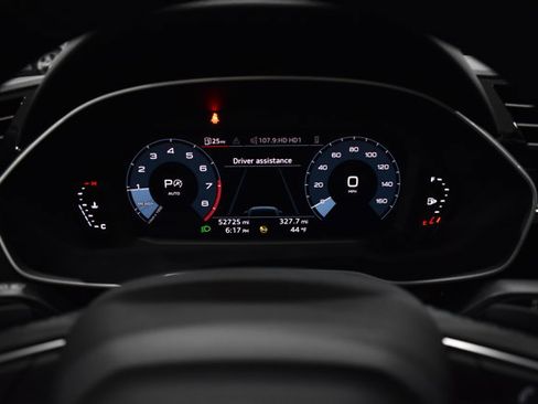 Used 2023 Audi Q3 2.0T Premium Plus w/ Premium Plus Package image 17