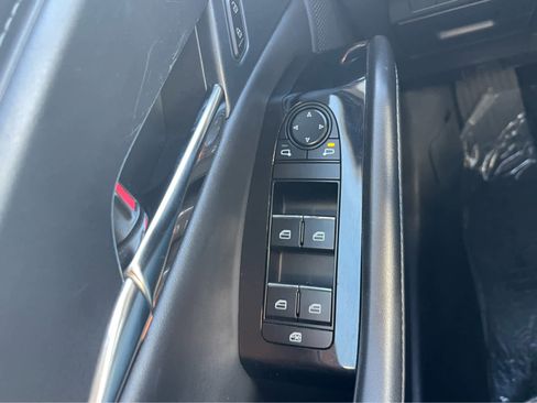 Used 2024 MAZDA CX-30 AWD 2.5 S w/ Preferred Package image 18