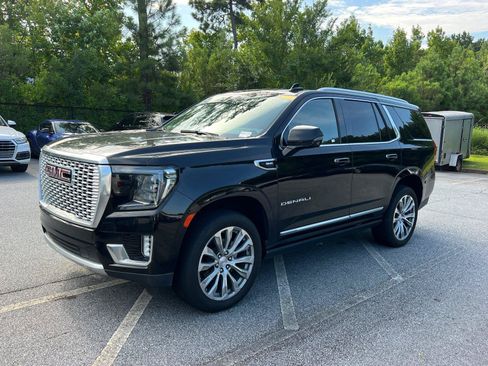 Used 2021 GMC Yukon Denali w/ Denali Premium Package AWD/4WD image 1