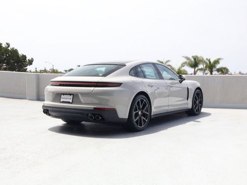 New 2026 Porsche Panamera 4 AWD/4WD image 9