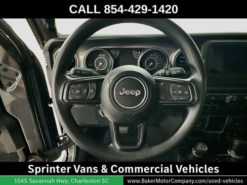 Used 2022 Jeep Wrangler Unlimited Sport AWD/4WD image 12