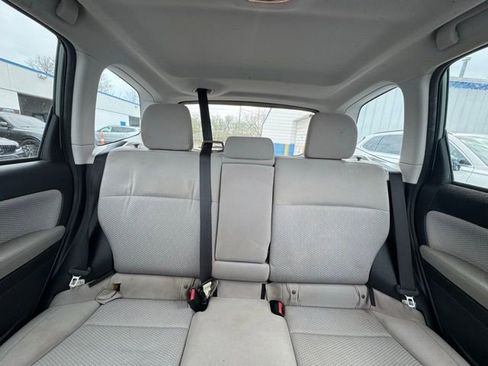 Used 2017 Subaru Forester 2.5i Premium w/ All-Weather Package AWD/4WD image 10