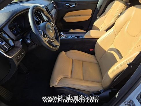 Used 2022 Volvo XC60 T8 Inscription w/ Advanced Package AWD/4WD image 12