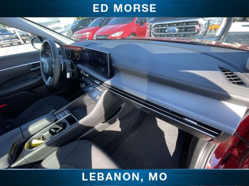 Used 2025 Hyundai Sonata SEL FWD image 27