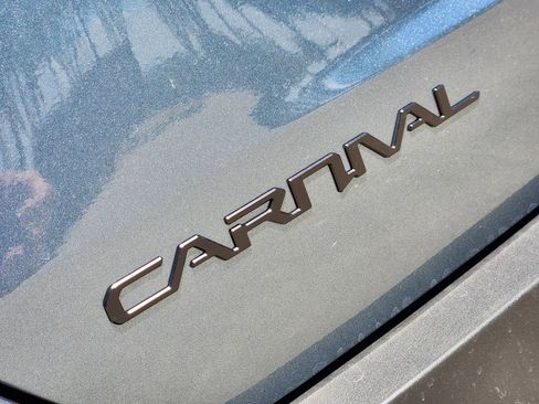 New 2026 Kia Carnival SX FWD image 8