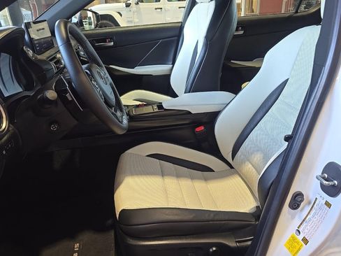 Used 2022 Lexus IS 350 F Sport w/ Navigation Package RWD image 5