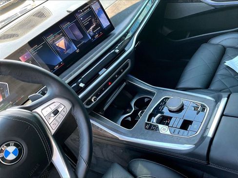 Used 2023 BMW X7 xDrive40i w/ Premium Package AWD/4WD image 17