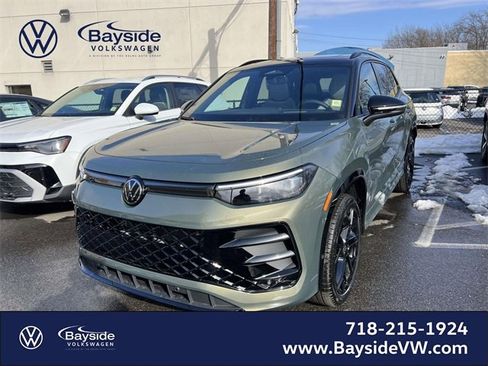 New 2026 Volkswagen Tiguan SE R-Line image 4