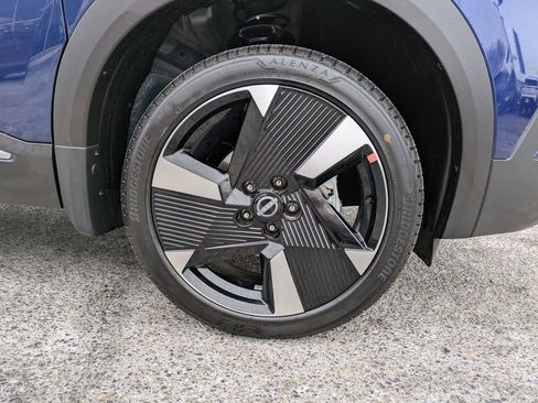 New 2026 Nissan Kicks SR image 11