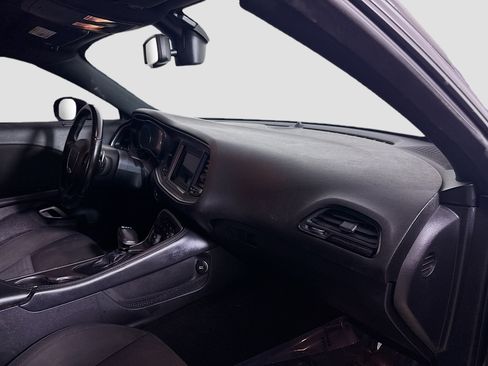 Used 2022 Dodge Challenger GT image 28