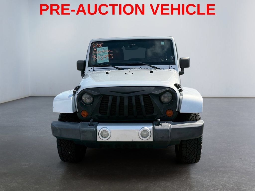 Used 2011 Jeep Wrangler Unlimited Sahara w/ Connectivity Group AWD/4WD image 8