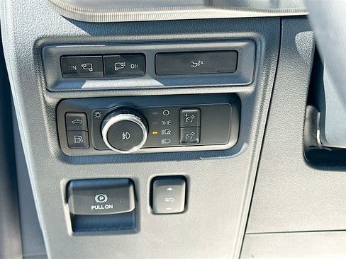 Used 2024 Ford F150 Lariat w/ FX4 Off-Road Package AWD/4WD image 10