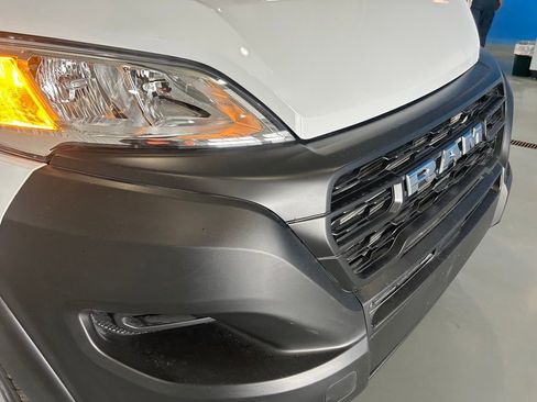 New 2025 RAM ProMaster 2500 w/ Convenience Group FWD image 8