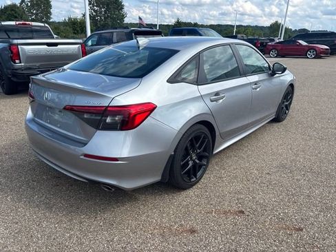 Used 2024 Honda Civic Sport image 3