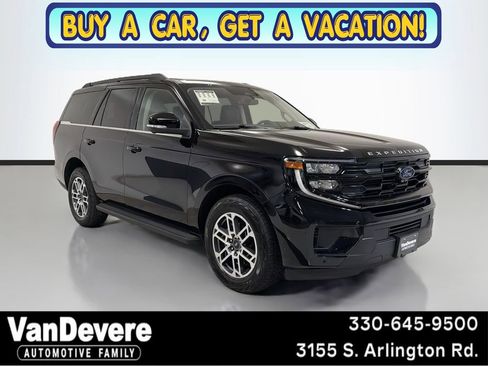Used 2025 Ford Expedition Active AWD/4WD image 1