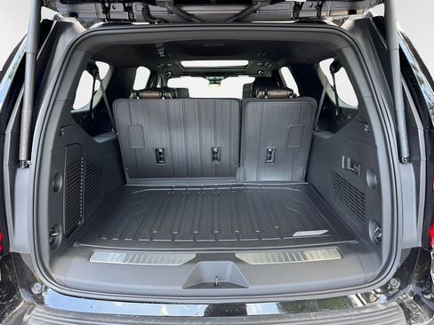 New 2026 GMC Yukon XL Denali Ultimate w/ LPO, Floor Liner Package AWD/4WD image 7