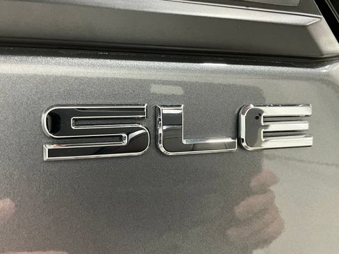 Used 2018 GMC Terrain SLE w/ Driver Convenience Package AWD/4WD image 11