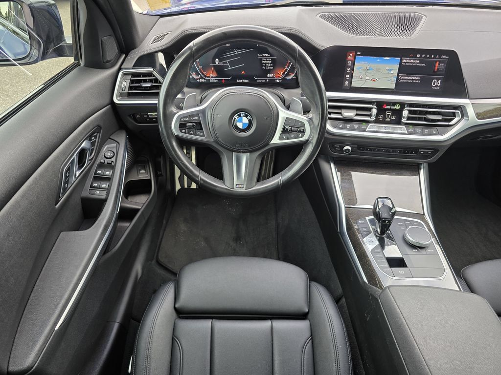 Used 2021 BMW 330i Sedan w/ M Sport Package RWD image 17
