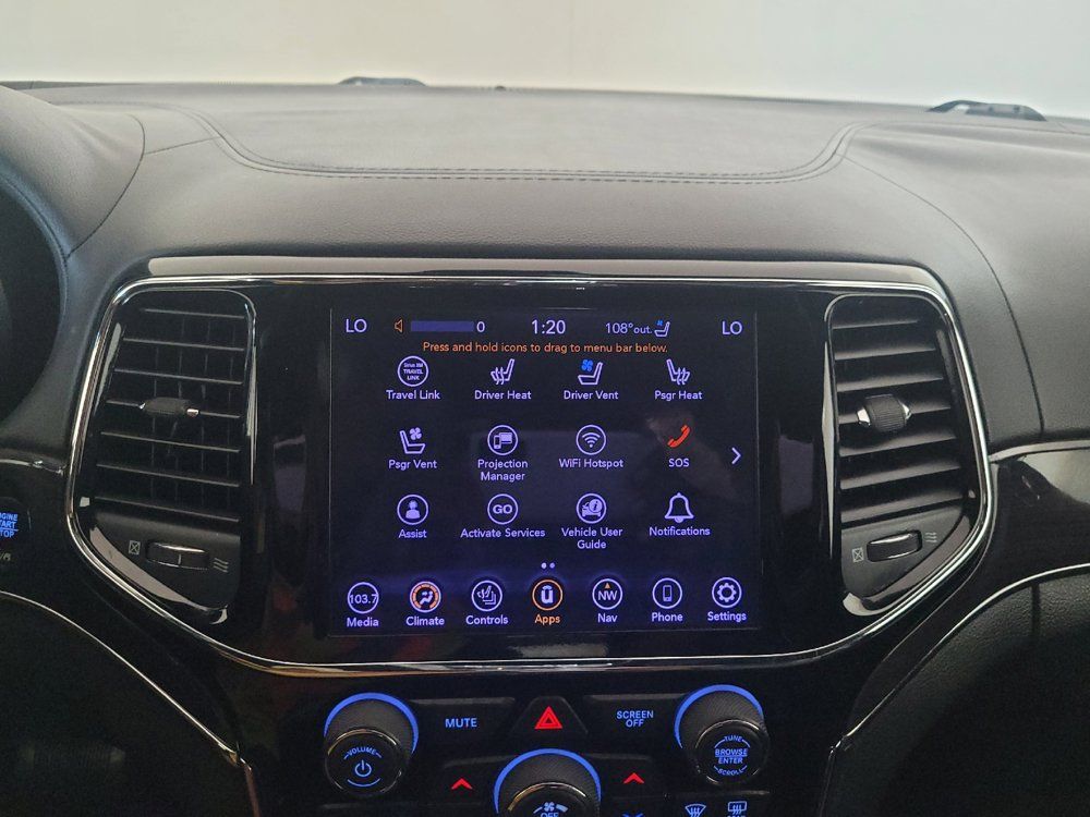 Used 2020 Jeep Grand Cherokee Overland AWD/4WD image 25
